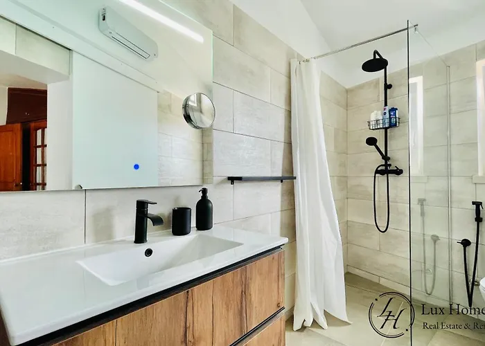 Harmony - Stylish - Pool & Terrace Villa